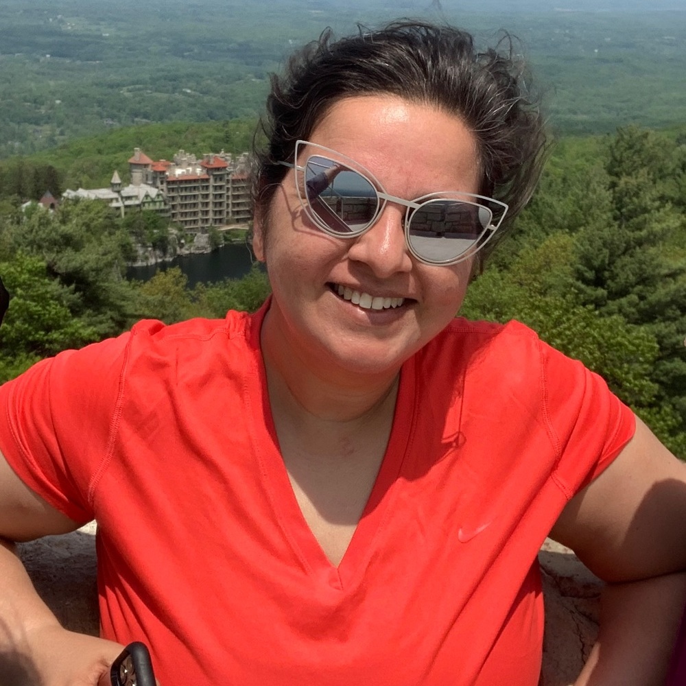 Meet your Posher, Madhuri